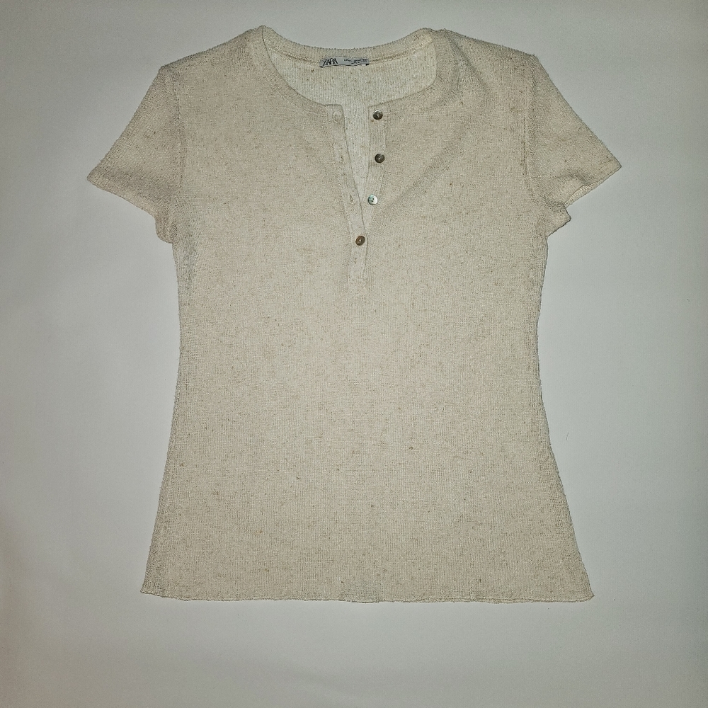 Zara t-shirt fitted button front
